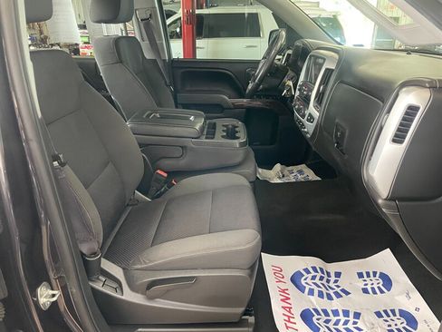 Used 2014 GMC Sierra 1500 SLE w/ SLE Value Package AWD/4WD image 17