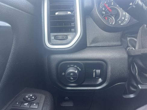 Used 2023 RAM 1500 Big Horn AWD/4WD image 17