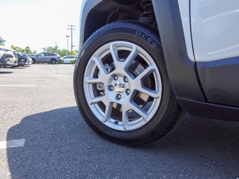 Used 2020 Jeep Renegade Sport w/ Sport Appearance Group AWD/4WD image 10