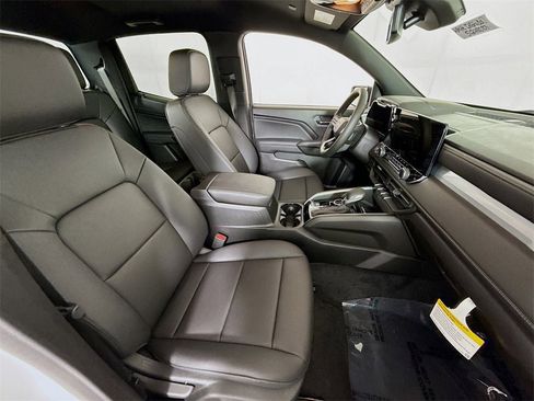 New 2025 Chevrolet Colorado LT w/ LT Convenience Package image 21