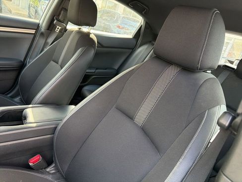 Used 2021 Honda Civic Sport image 9