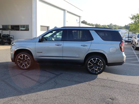 Used 2024 Chevrolet Tahoe RST w/ Luxury Package AWD/4WD image 7