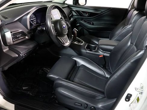 Used 2025 Subaru Outback Limited AWD/4WD image 12
