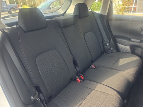 Used 2024 Honda HR-V LX image 14