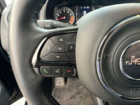 Used 2020 Jeep Renegade Altitude image 26