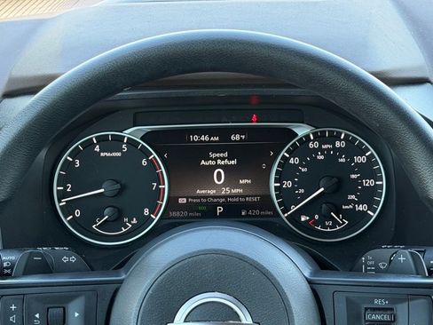 Used 2023 Nissan Rogue S image 18