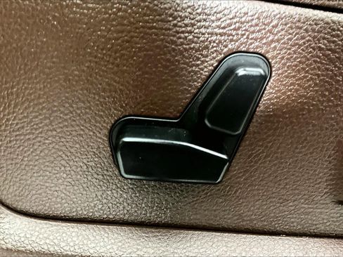 Used 2018 RAM 1500 Laramie Longhorn w/ Longhorn Southfork Package AWD/4WD image 33