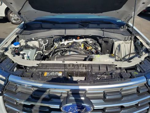 Used 2026 Ford Explorer Active RWD image 25