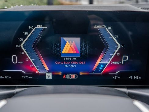 Used 2023 BMW i4 eDrive35 w/ Premium Package image 9