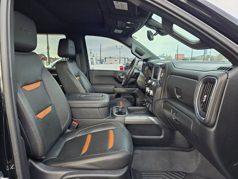 Used 2020 GMC Sierra 1500 AT4 w/ AT4 Carbonpro Edition image 10