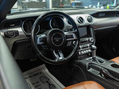 Used 2020 Ford Mustang Premium RWD image 10