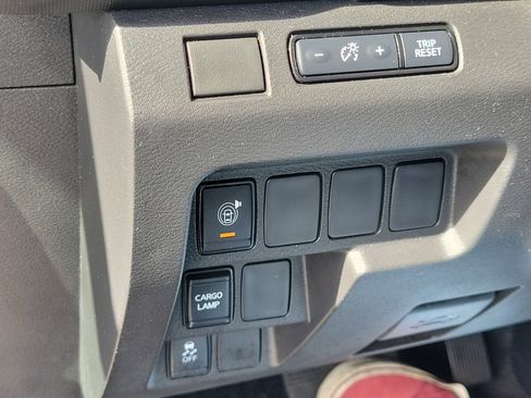 Certified 2023 Nissan Frontier SV w/ Midnight Edition Package image 33