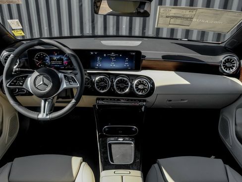New 2026 Mercedes-Benz CLA 250 4MATIC image 20