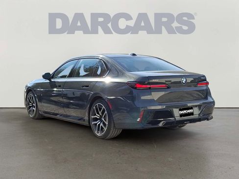 Certified 2025 BMW 750e xDrive w/ Executive Package image 4