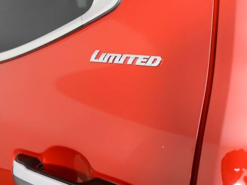 Used 2022 Toyota Tundra Limited image 40