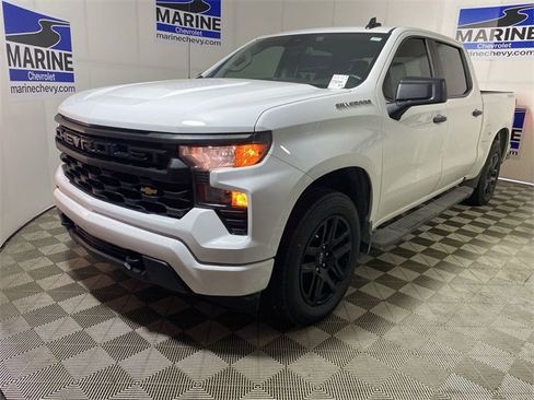 Used 2024 Chevrolet Silverado 1500 Custom image 14