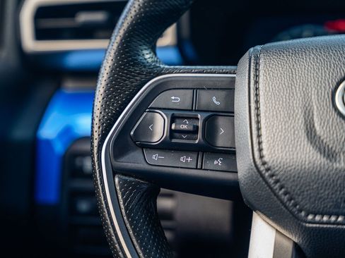 Used 2024 Toyota Tacoma TRD Sport image 34