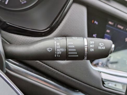 New 2025 Cadillac XT5 Premium Luxury w/ Technology Package FWD image 18
