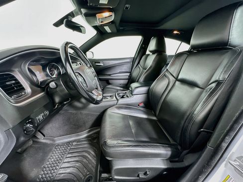 Used 2022 Dodge Charger SXT w/ Leather Interior Group RWD image 13