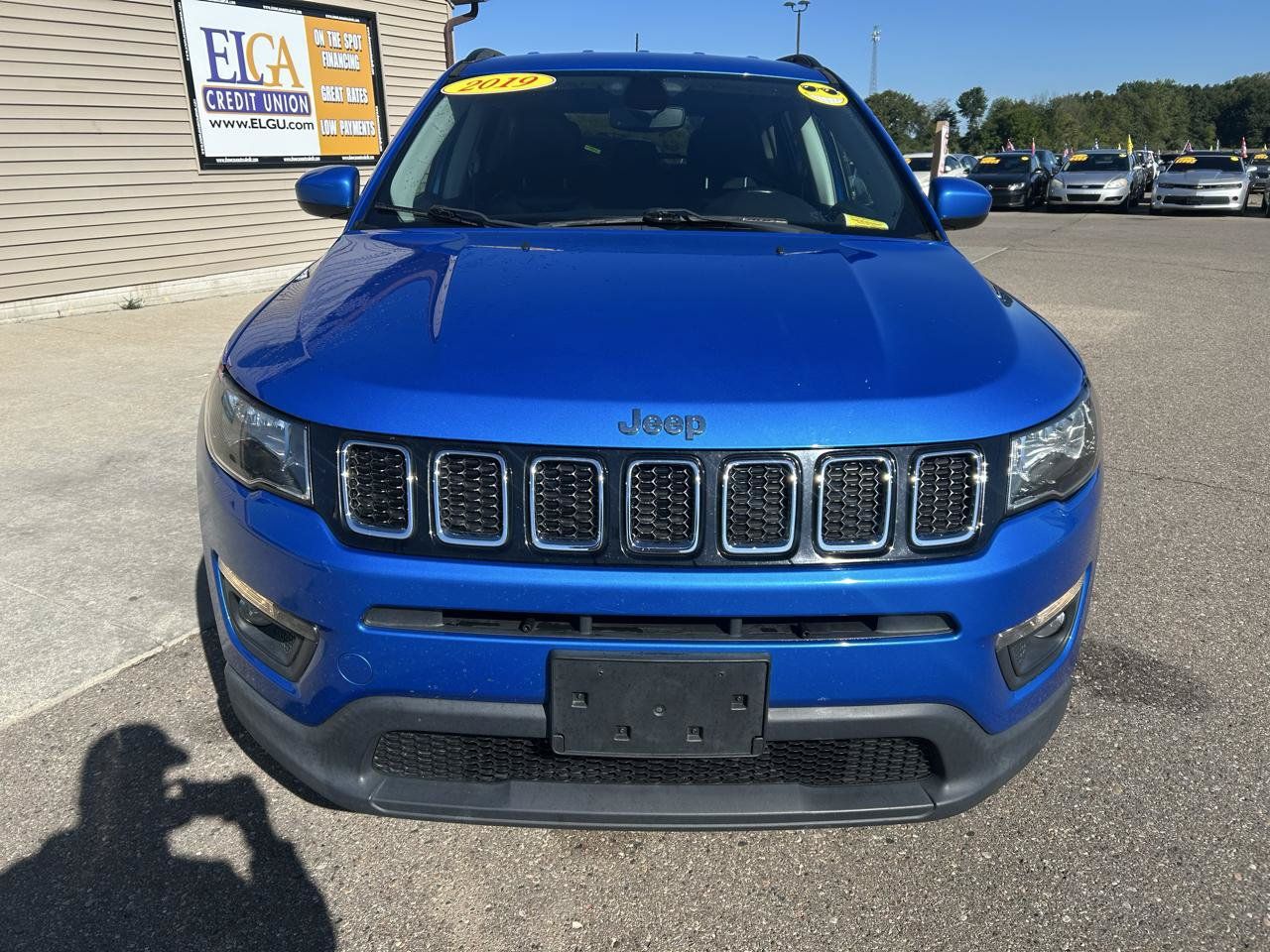 Used 2019 Jeep Compass Latitude w/ Popular Equipment Group AWD/4WD image 2