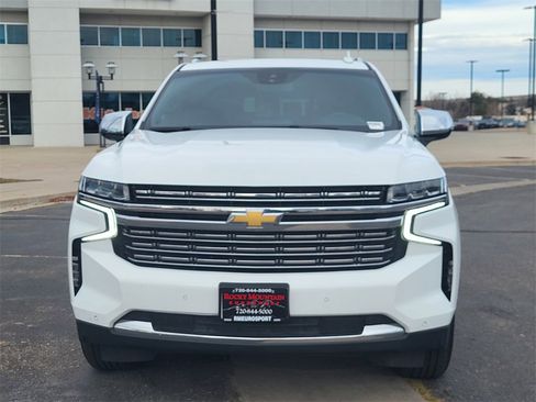 Used 2023 Chevrolet Suburban Premier image 10