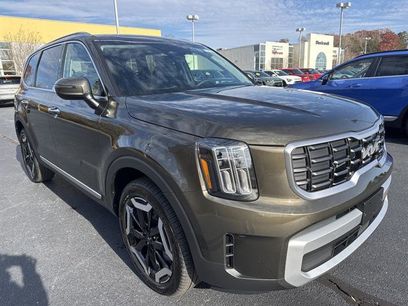 New 2025 Kia Telluride S
