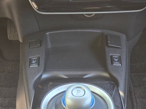 Used 2015 Nissan Leaf SL w/ Premium Package FWD image 26