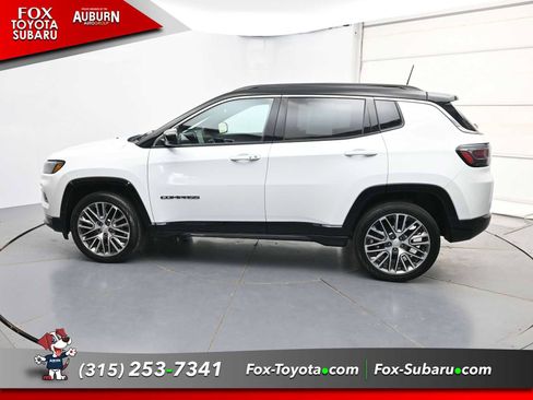 Used 2023 Jeep Compass Limited w/ Elite Group AWD/4WD image 18