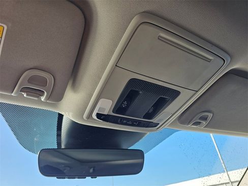 Used 2023 Honda Pilot Touring image 27