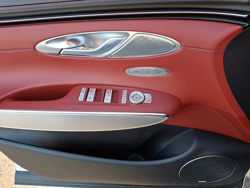 Certified 2023 Genesis GV70 2.5T w/ Sport Prestige Package image 12