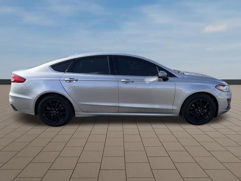 Used 2020 Ford Fusion SE image 8