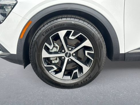 Used 2023 Kia Sportage EX FWD image 18