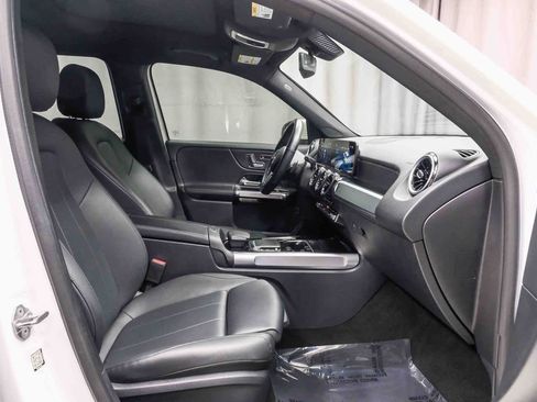 Certified 2023 Mercedes-Benz GLB 250 image 16