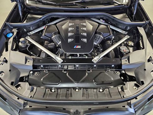 New 2026 BMW X7 M60i AWD/4WD image 9