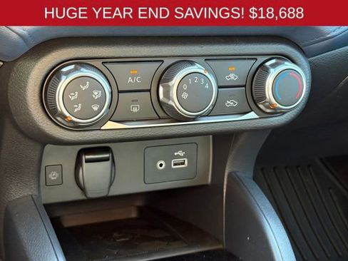 New 2025 Nissan Versa SV w/ Trunk Package FWD image 16