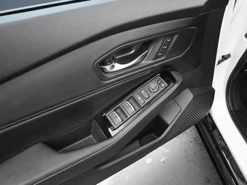 Used 2024 Honda Accord Touring image 18