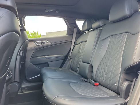 Used 2023 Kia Sportage X-Line w/ X-Line Premium Package AWD/4WD image 11