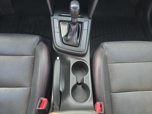 Used 2018 Hyundai Elantra Sport image 19