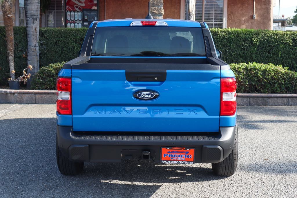 Used 2025 Ford Maverick XLT w/ Equipment Group 302A AWD/4WD image 7