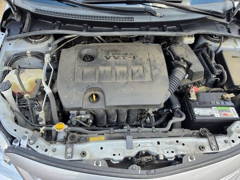 Used 2013 Toyota Corolla LE FWD image 9