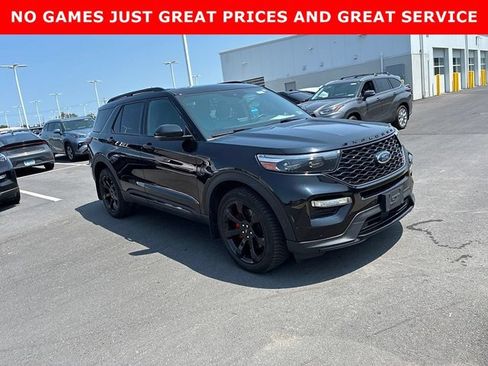 Used 2022 Ford Explorer ST w/ Equipment Group 401A AWD/4WD image 2