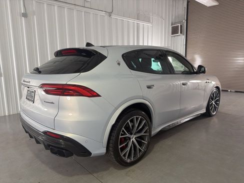 Used 2023 Maserati Grecale Trofeo image 7