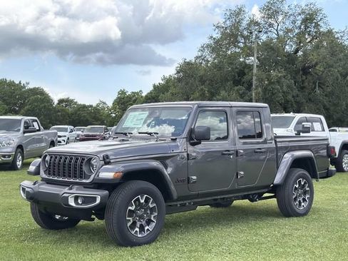 New 2026 Jeep Gladiator Sport AWD/4WD image 16