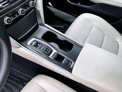 Used 2021 Honda Accord Touring image 14