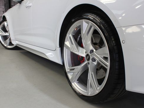 Used 2023 Audi RS 6 image 27