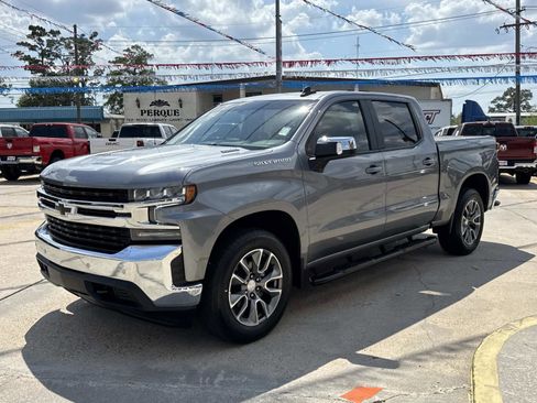 Used 2022 Chevrolet Silverado 1500 LT w/ Safety Package image 3
