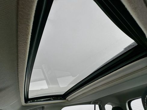 Used 2015 Toyota RAV4 XLE FWD image 21