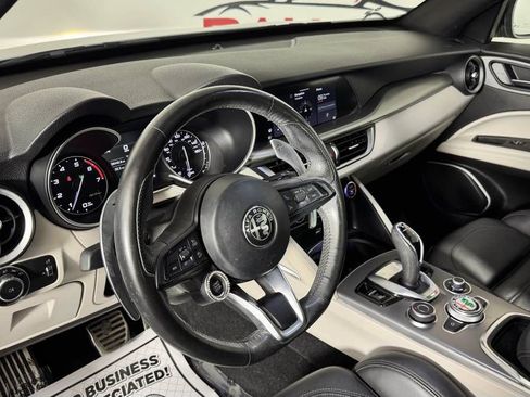 Used 2020 Alfa Romeo Stelvio Ti Sport w/ Quick Order Package 22S Sport AWD/4WD image 14
