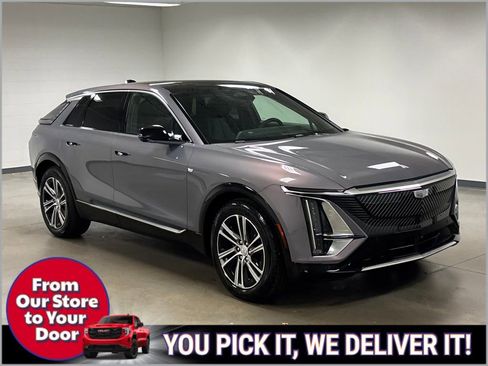 New 2026 Cadillac Lyriq Premium Luxury image 2