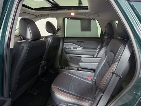 Certified 2023 Nissan Pathfinder Platinum AWD/4WD image 38